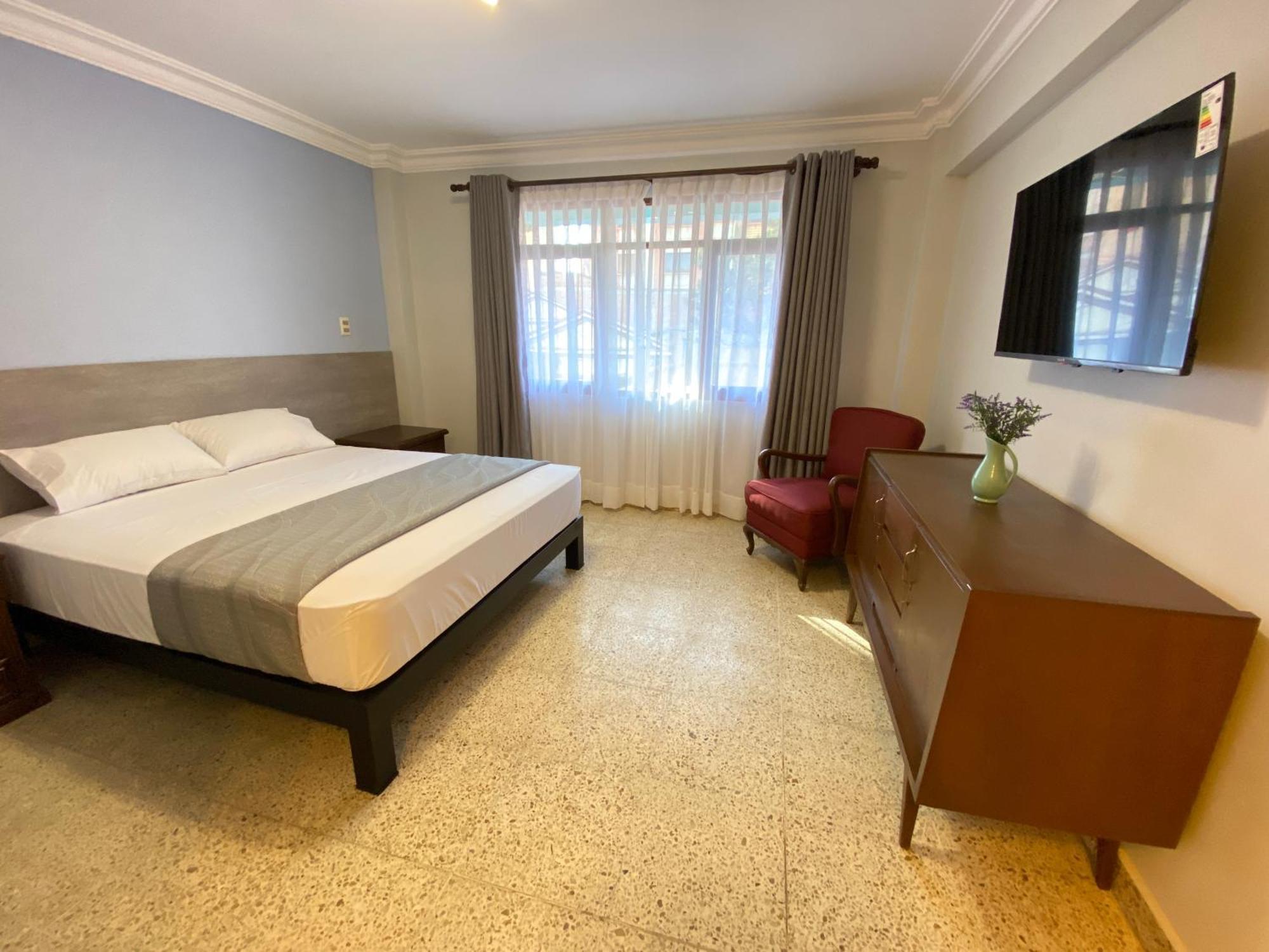 Izza Hotel Cochabamba Exterior foto